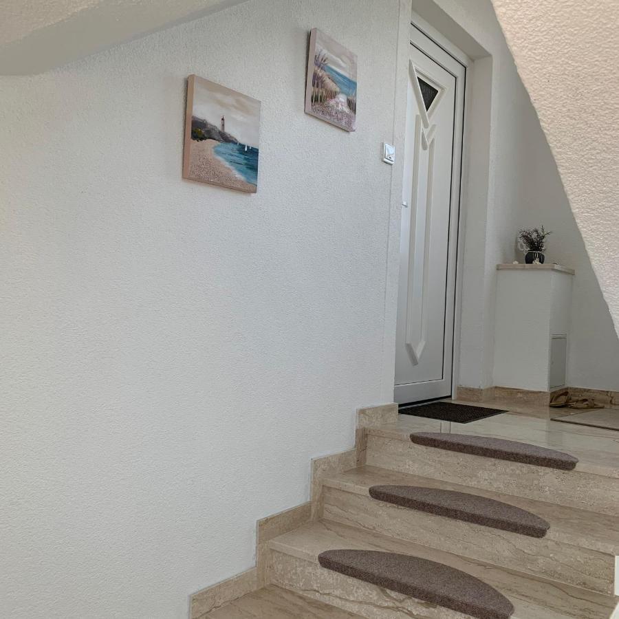 Apartments Mirela Βόντιτσε Εξωτερικό φωτογραφία