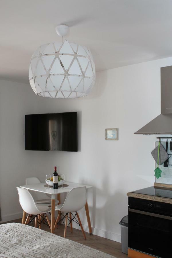 Apartments Mirela Βόντιτσε Εξωτερικό φωτογραφία