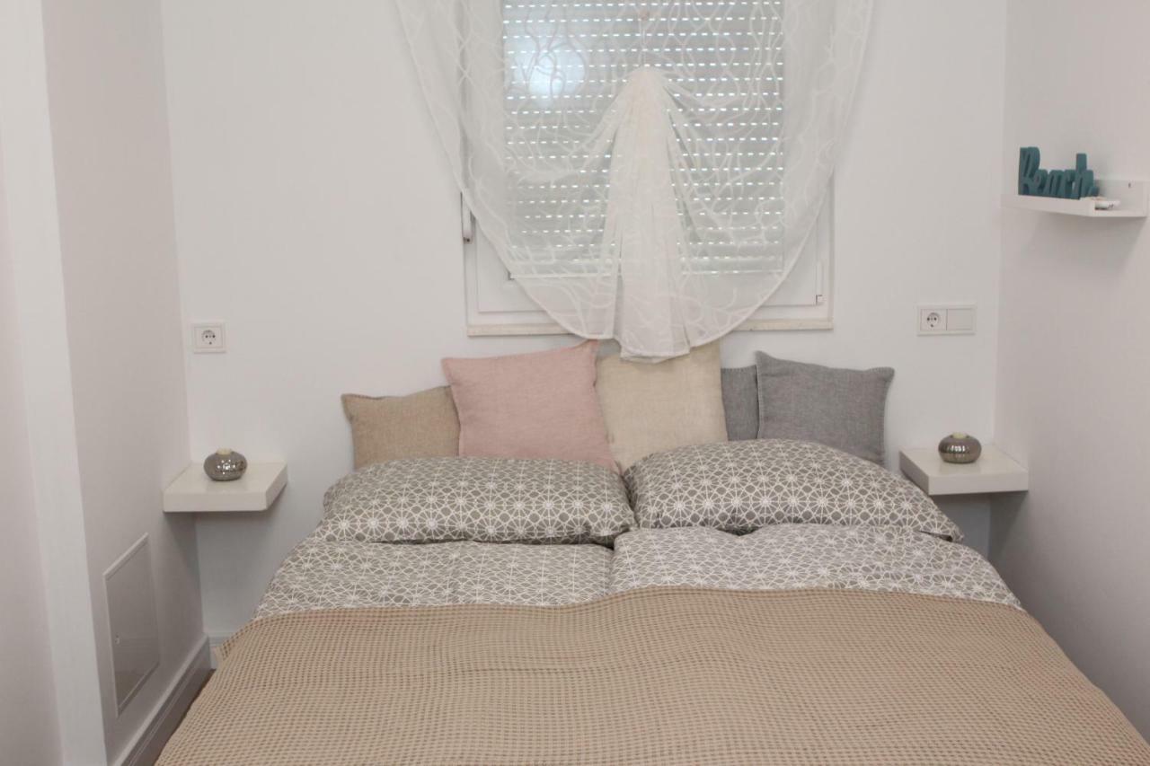Apartments Mirela Βόντιτσε Εξωτερικό φωτογραφία